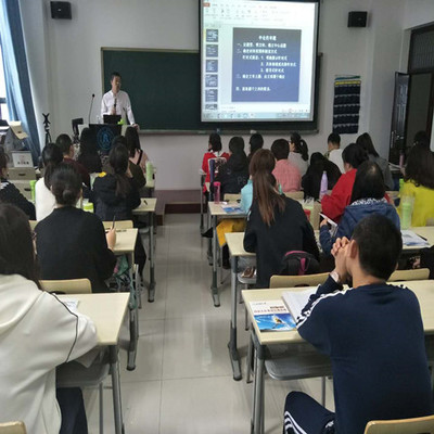 內(nèi)蒙古成公教育咨詢 點(diǎn)亮職業(yè)理想，助力公職夢(mèng)想